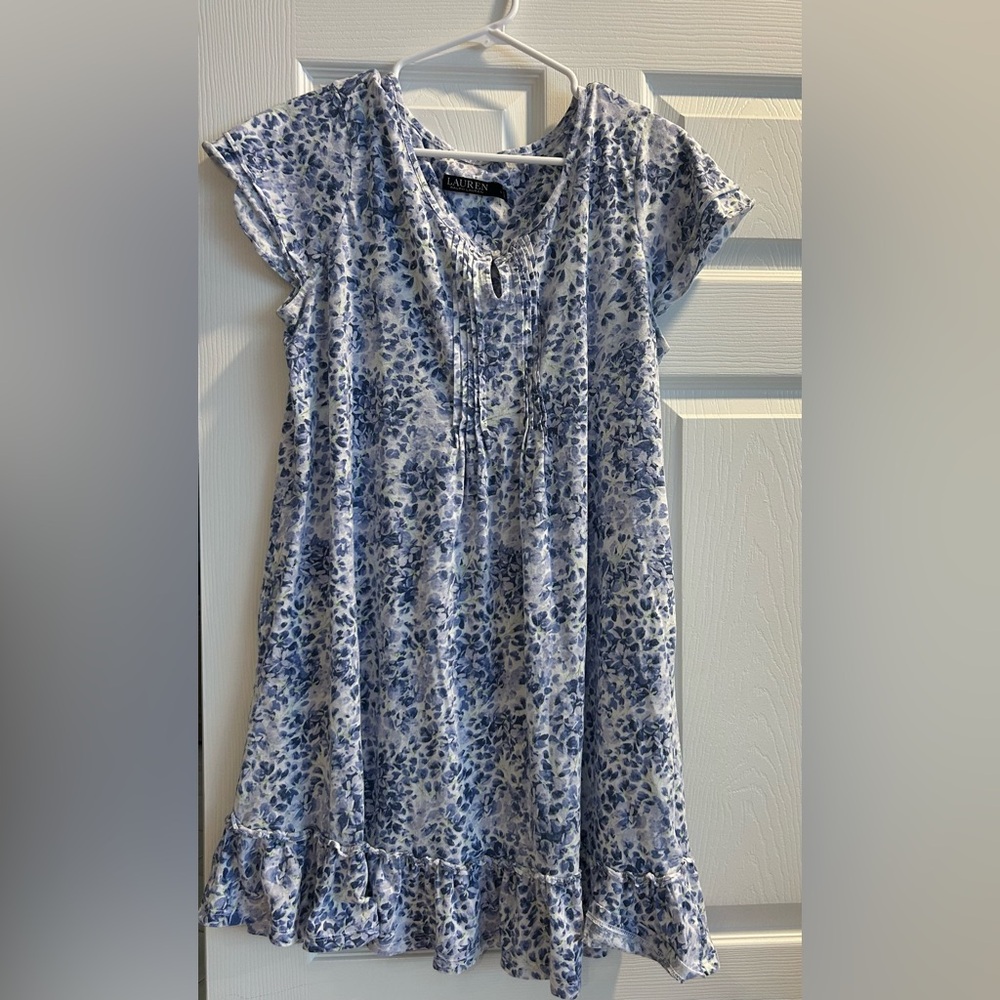 EUC Ralph Lauren Black Label Floral Blue and White Nightgown